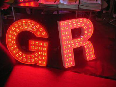 开江LED发光字常见的安装误区。